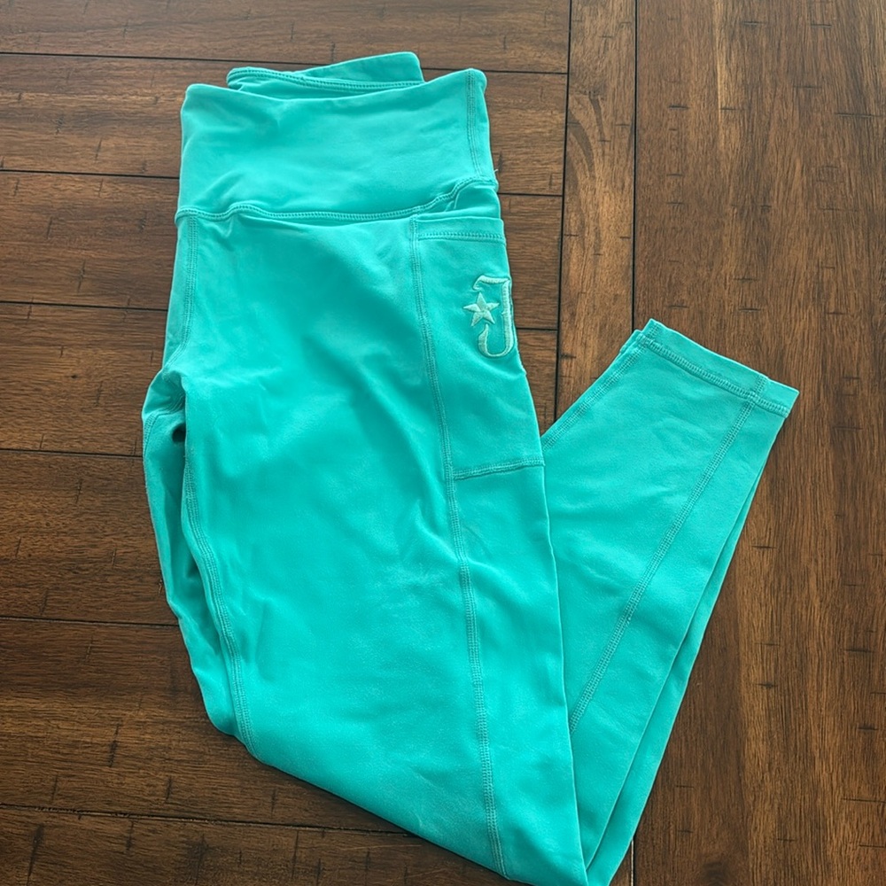 Size medium